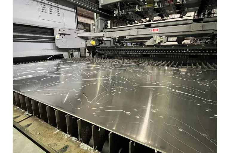 taglio laser fibra