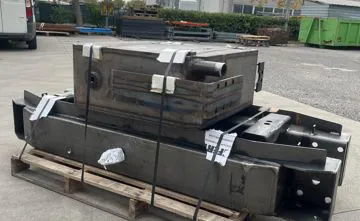 Lavorazione di pezzi di ricambio in metallo
