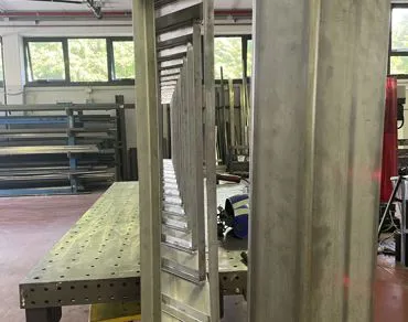 Produzione scala in acciaio inox certificata ISO 3834